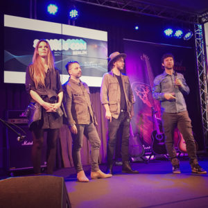 Katja Lucker, Geschäftsführerin des „Musicboard Berlin“ eröffnet die SongsCon