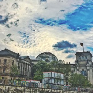 Gebucht hatten wir eine Leser-Reise über die Lausitzer Rundschau nach Berlin zum Muttertag